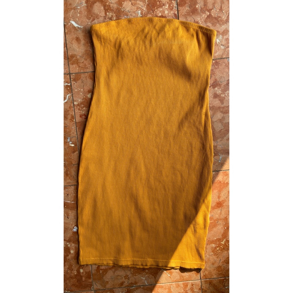 H&M Mustard colored Tube Dress / Ribbed Material /Stretchy